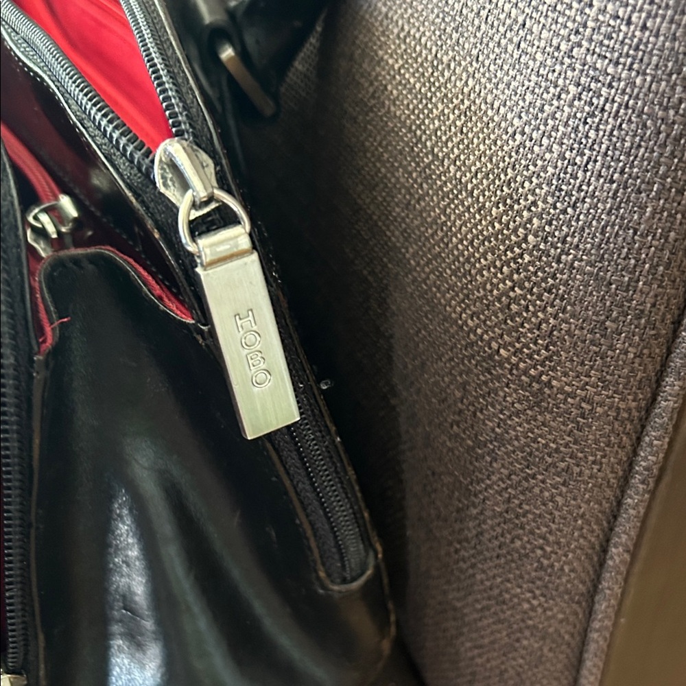 HOBO Black Leather Shoulder Bag with Red Interior - Picture 3 of 4